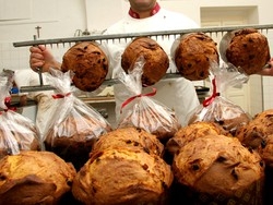 Panettoni irregolari Blitz dei Nas a Saronno