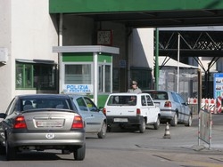 Frontalieri, pressing sul Fisco per evitare le multe