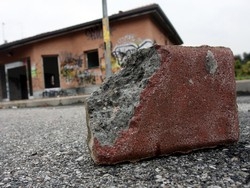Arriva il bus per i militari Accanto al capolinea invisibile
