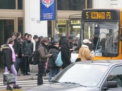 “Noi pendolari in viaggio tra i disagi Possiamo pretendere un mondo diverso”