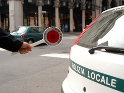 Molesta vigilessa in borghese Uomo denunciato in citt&agrave;