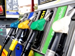 A Varese benzina record Tornano i salassi del 2008