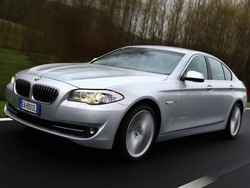 Serie 5 della Bmw Serie 7 in miniatura