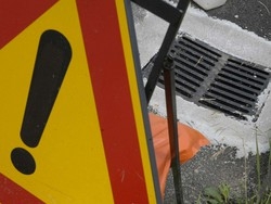 Ladri pazzi per i tombini Busto si trova “scoperchiata”