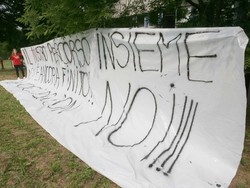 Busto, gli studenti Itc manifestano per non far andare via il preside