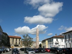 Monumento ai Caduti Busto vota dove metterlo