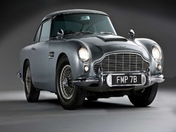 Volete provare a fare lo 007? All’asta l’auto di James Bond