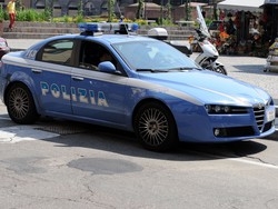 Nascondeva droga nei palloncini Marocchino in manette a Varese