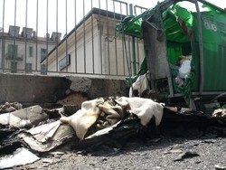 Rogo di cassonetti nella notte E ora Varese pensa alle ronde
