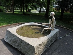 Al bagno si va con gli stivali Domenica sconcia a Varese