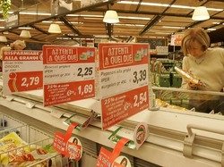 Milano risparmia sul cibo e va a caccia di “promozioni”