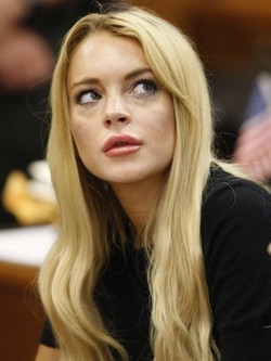 Si aprono le porte del carcere per l’irrequieta Lindsay Lohan