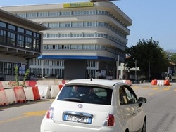 Varese, affondo alle Poste “Disagi per le raccomandate”