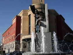 La fontana nuova di zecca a Varese perde subito acqua