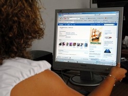 Gli esperti: “Genitori s&igrave;, amici no Non spiate i figli su Facebook”