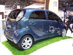 Peugeot &laquo;iOn&raquo;  la city car   elettrica