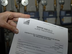 Varese, tassa rifiuti Una raffica di rincari
