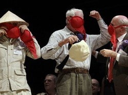 Le promozioni? Meglio se a caso L’Ig Nobel a 3 ricercatori italiani