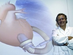 Trapianto di cuore artificiale su un paziente quindicenne