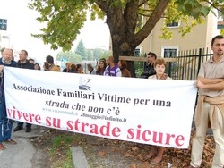 Busto, i familiari delle vittime &laquo;Basta tragedie sulla strada&raquo;