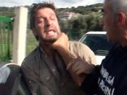 Aggredito giornalista di Varese Guarda il video di Striscia