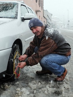 Gomme da neve obbligatorie? A&nbsp;Varese &egrave; polemica