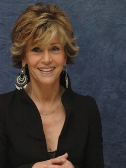 Dopo Douglas, Jane Fonda: “Ho un tumore al seno”