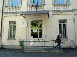Frasi antisemite in classe Il Cairoli assolve il prof