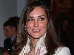 Sar&agrave; &laquo;made in Como&raquo; l’abito nuziale di Kate