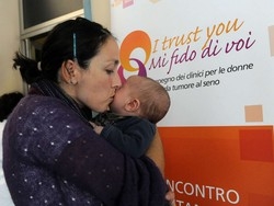Varese, Maria ce l’ha fatta “Madre dopo il cancro”