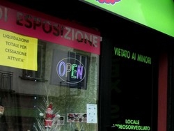 A Varese addio sexy shop E la colpa &egrave; dei parcheggi