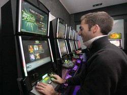 Al bar come al casin&ograve; A Varese la videolotteria