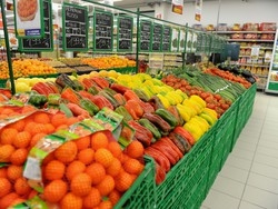 Varese rottama la plastica Addio a 14milioni di&nbsp;sacchetti