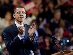 Esce romanzo anonimo su Obama E negli States &egrave; caccia all’autore