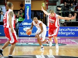 Con la Scavolini Pesaro per Varese &egrave;&nbsp;quasi derby