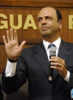 Giustizia; Alfano: Piu’ posti nelle carceri, da 43mila a 60mila