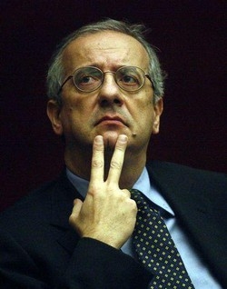 Shoah; Veltroni: Nessuno ha diritto negare tragedia Olocausto