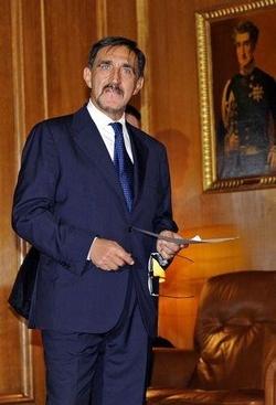 Battisti; Crimi assicura: per il Governo Italia-Brasile si gioca