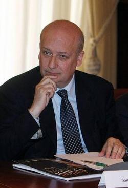 Pdl; Ipotesi Bondi triumviro, ministro ai suoi: sarebbe un onore