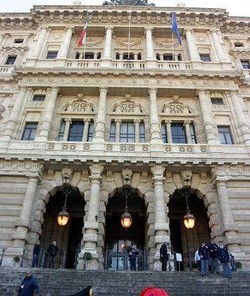 Cassazione;Anche se incustodito parcheggio responsabile per furti