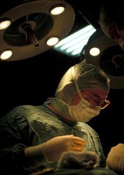 Sanità; Cassazione:Obbligo consenso paziente su ogni trattamento