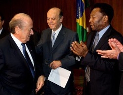 Calcio; Pelè: Io pensionato da 1.000 euro, al cinema pago la metà