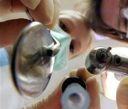 Cure dentistiche a prezzi agevolati per redditi bassi
