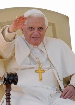 Lefebvriani; Card.Bertone:Papa non e’ solo, Curia gli e’ fedele