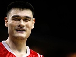 Nba; La notte dei ‘road warriors’, Houston sbanca San Antonio