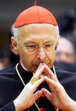 Aids; Bagnasco: Da Europa irrisione e volgarità contro il Papa