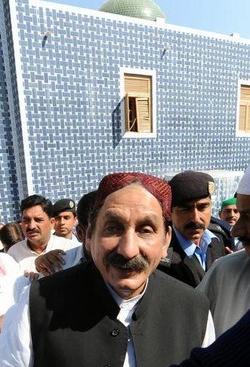 Pakistan; Trionfale ritorno al lavoro per il giudice Chaudhry