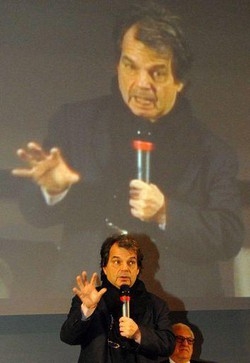 Brunetta: terminali in luoghi lavoro per svolgere pratiche