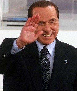 Pdl, Berlusconi: Lo Stato non è un moloch né una divinità