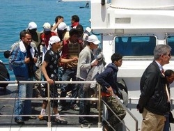 Immigrati; Sindaco Lampedusa a Maroni: La verità fa male